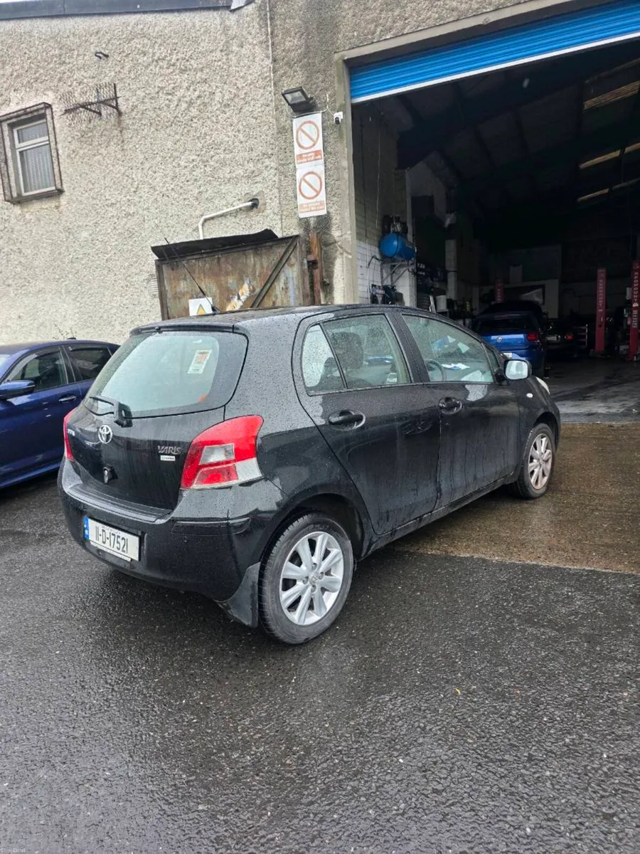 Toyota yaris - Image 4