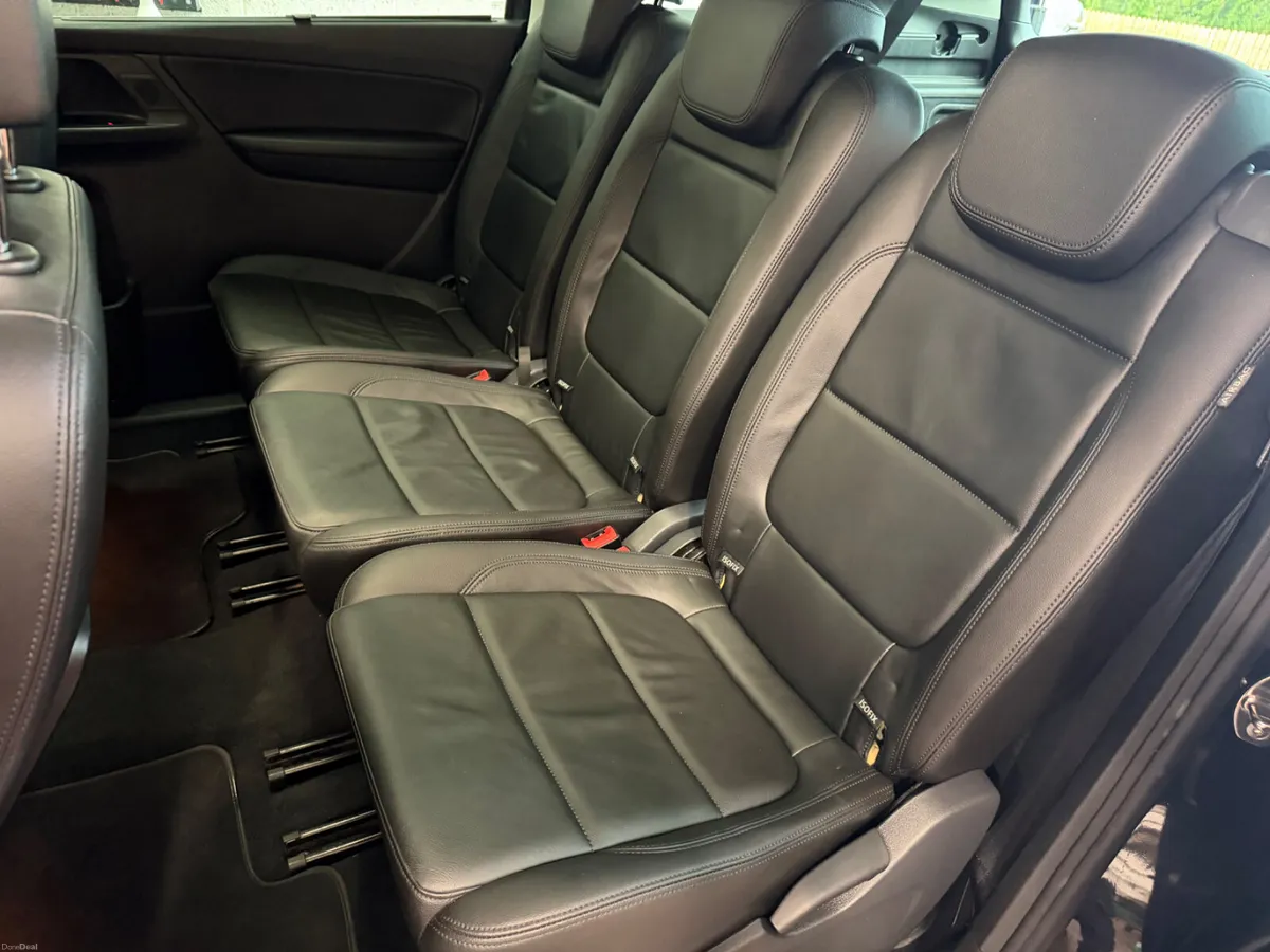 2017 Volkswagen Sharan 2.0 Tdi Highline - Image 5