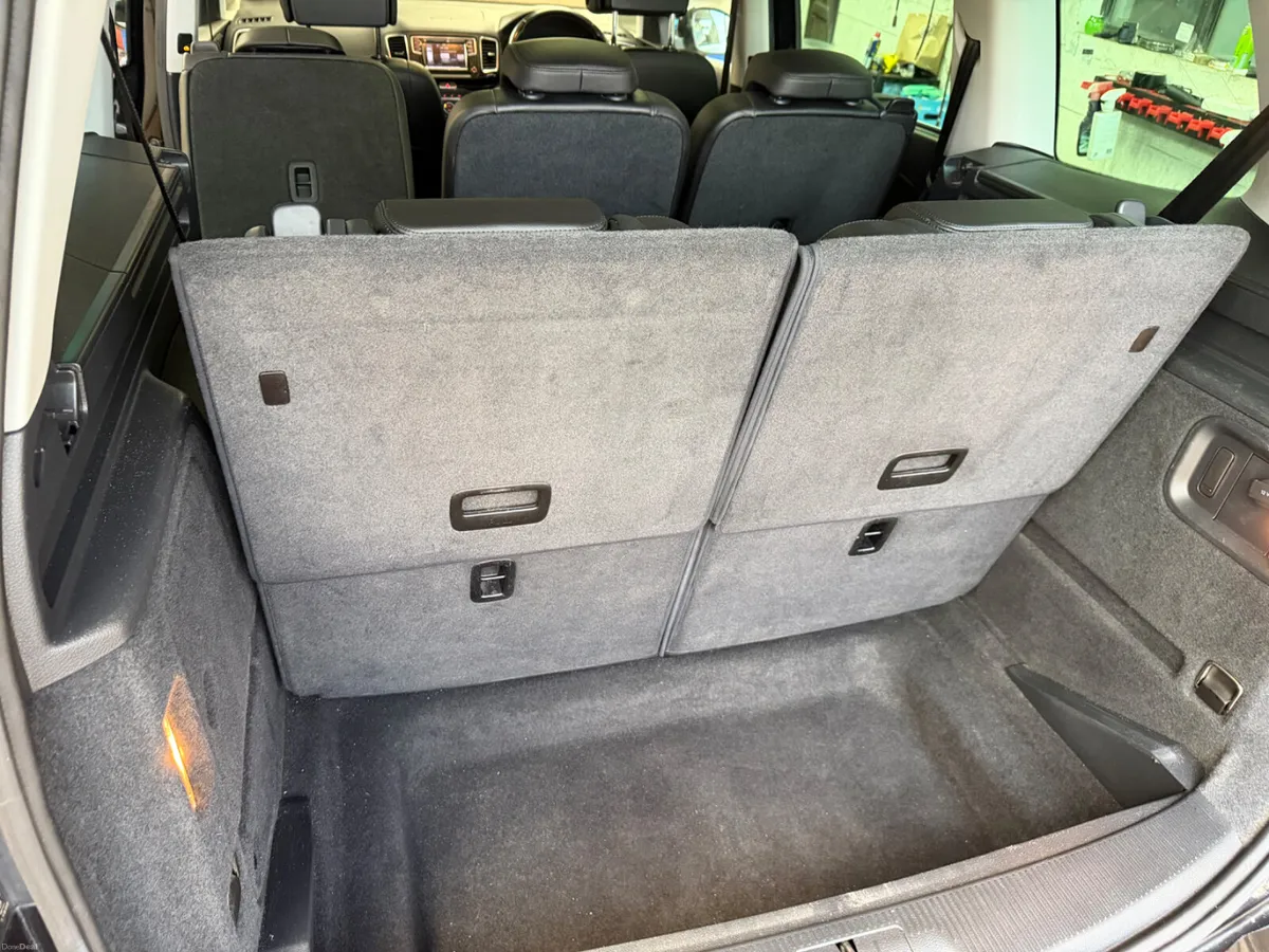 2017 Volkswagen Sharan 2.0 Tdi Highline - Image 3