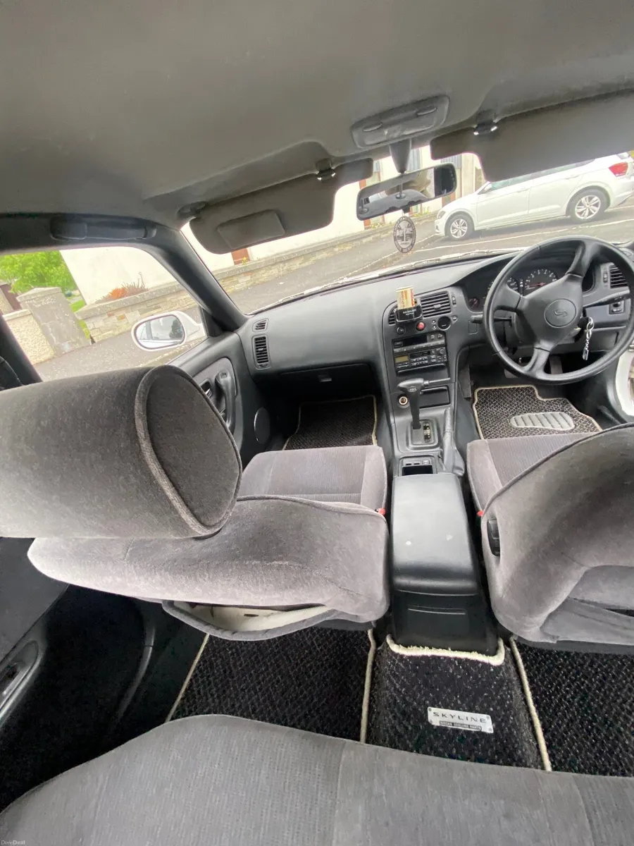 Nissan Skyline 1994 r33 - Image 3