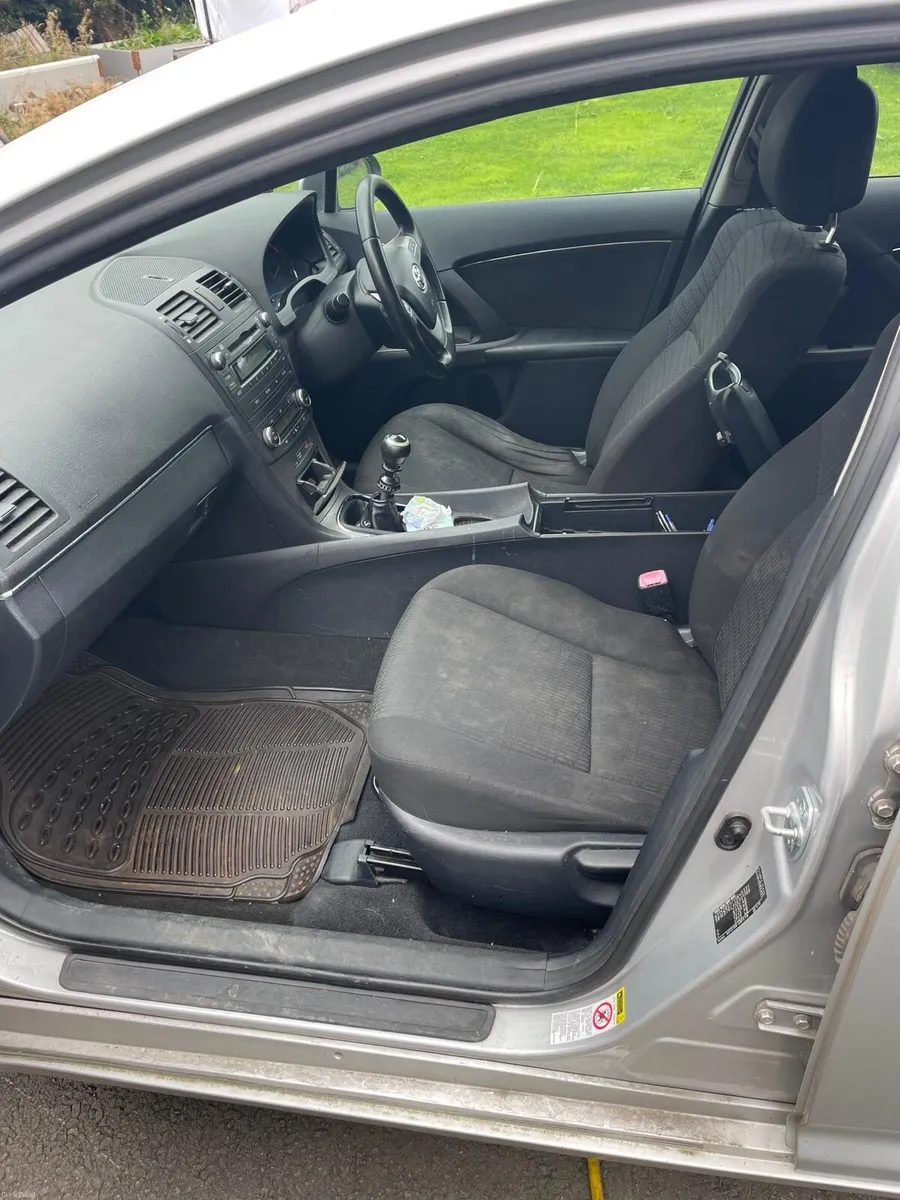 Toyota Avensis 2009 - Image 5