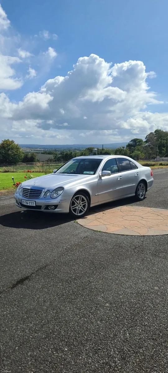 Mercedes-Benz E-Class 2007 - Image 3