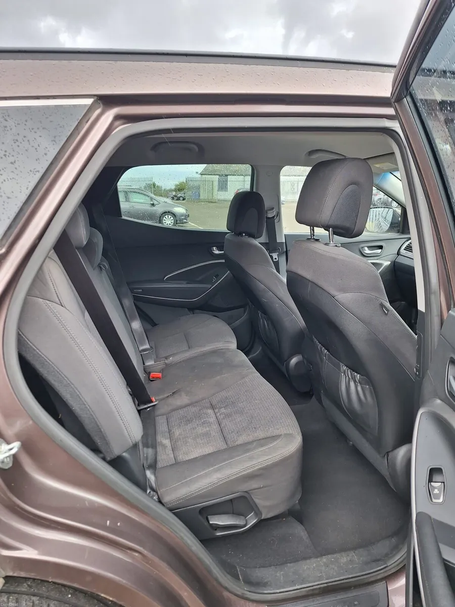 2013 Sante Fe Comfort 7 seater - Image 5