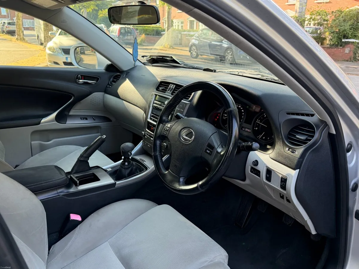 Lexus IS NCT 02/27 - Image 4