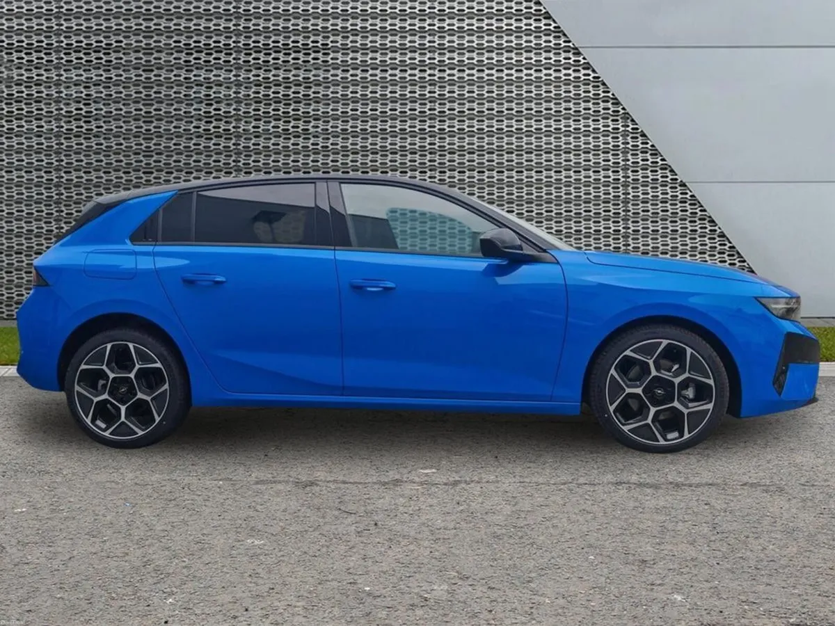 Opel Astra Hybrid GS 1.2 turbo 136hp automatic MY2 - Image 6