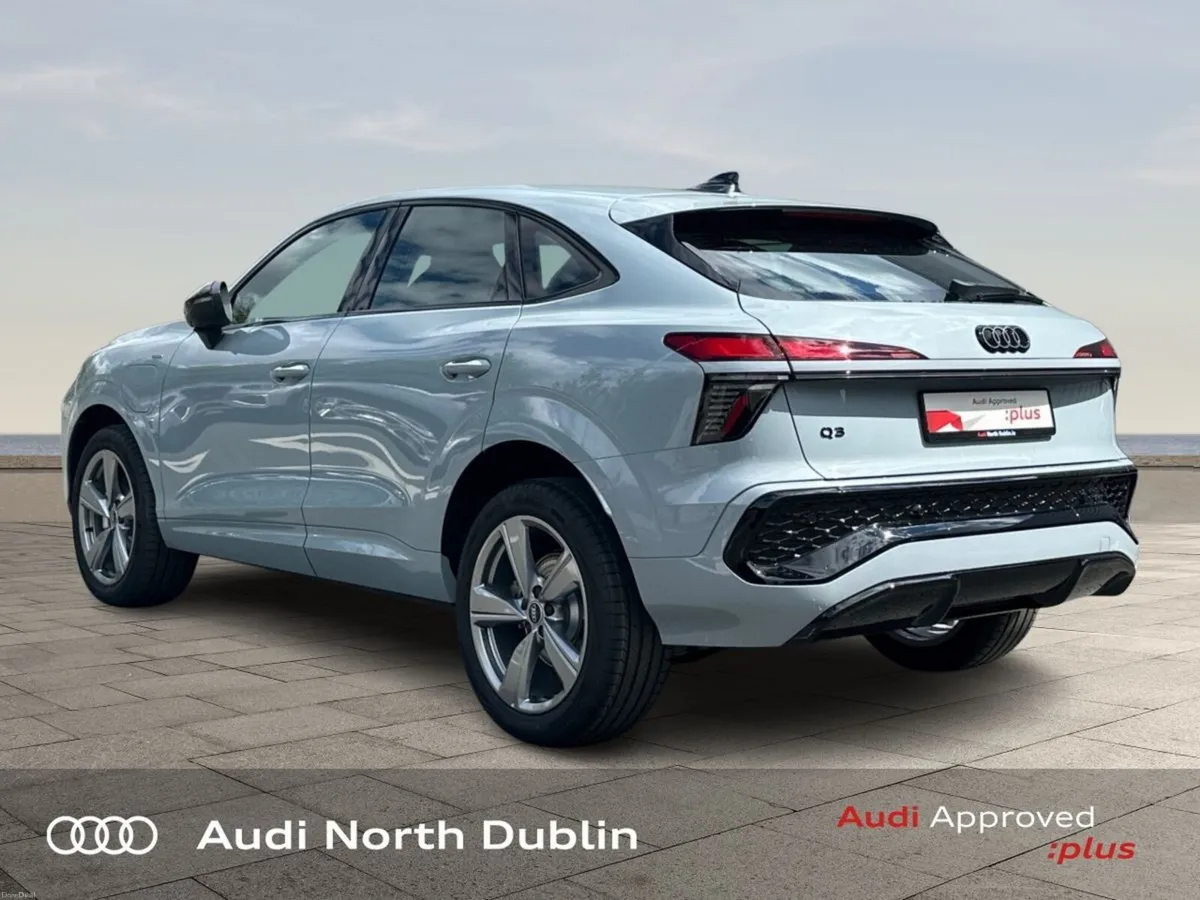 Audi Q3 Q3 Sportback S line e-hybrid  200 kW S tro - Image 5