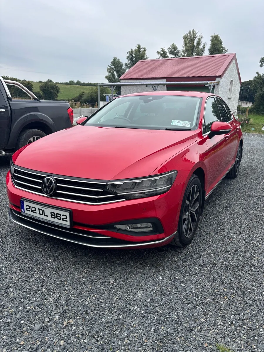 Volkswagen Passat elegance - Image 1
