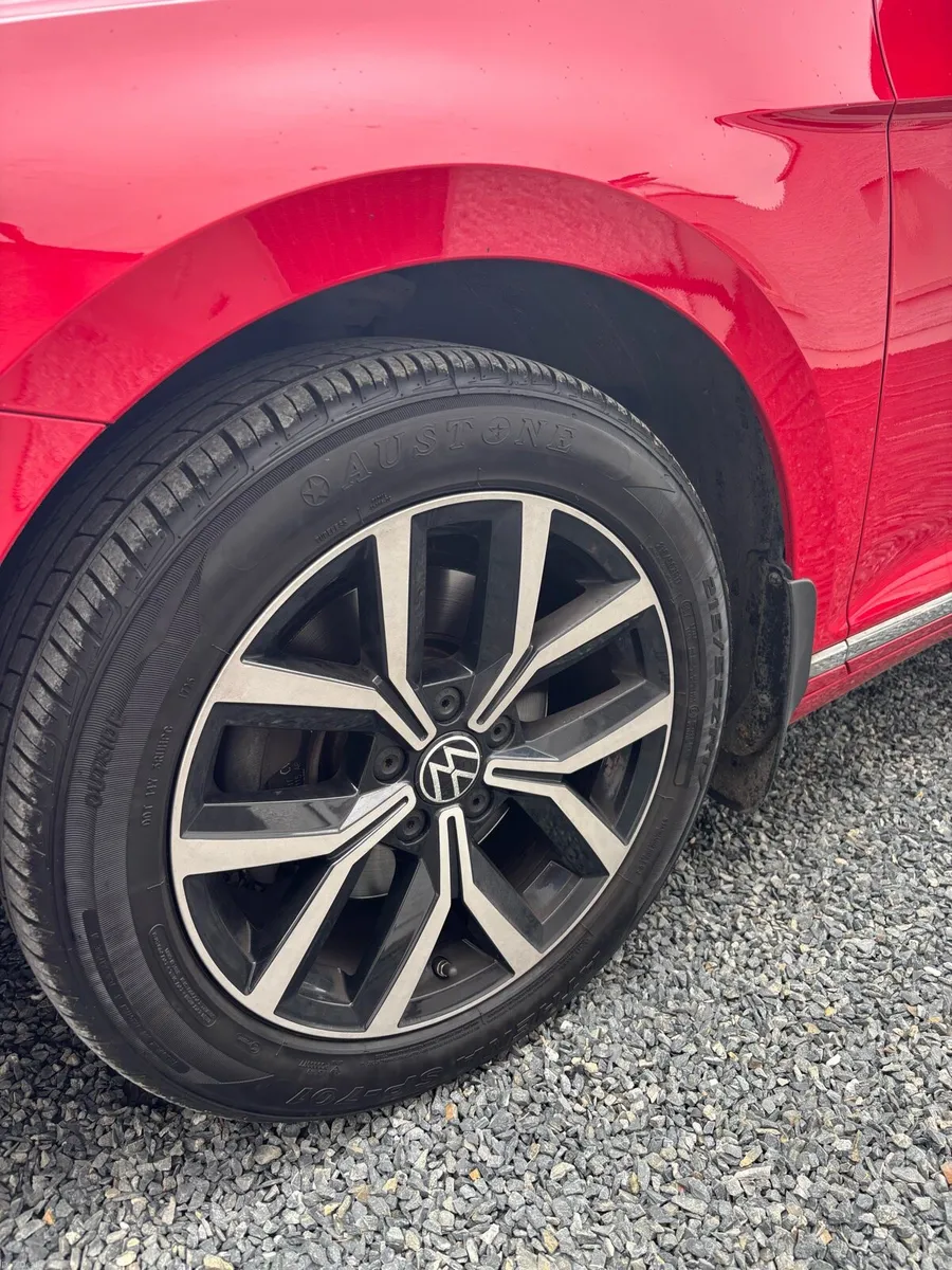 Volkswagen Passat elegance - Image 3