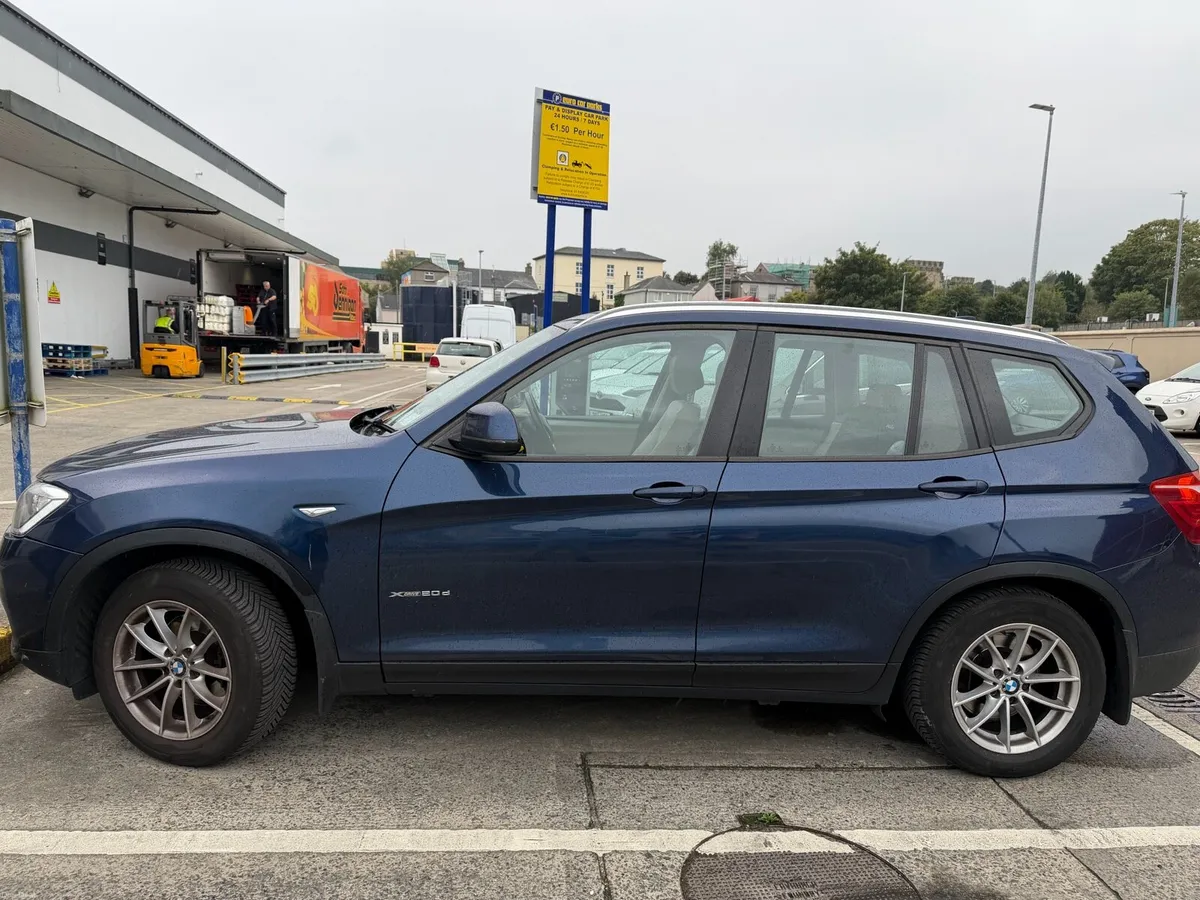 BMW X3  XDrive - Image 2