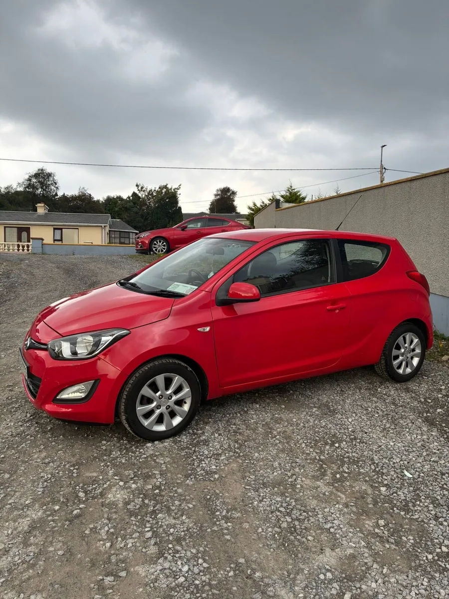 Hyundai i20 Petrol 3 Door with NCT - Image 5