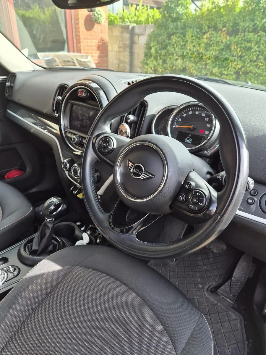 Mini Countryman 2018 - Image 4