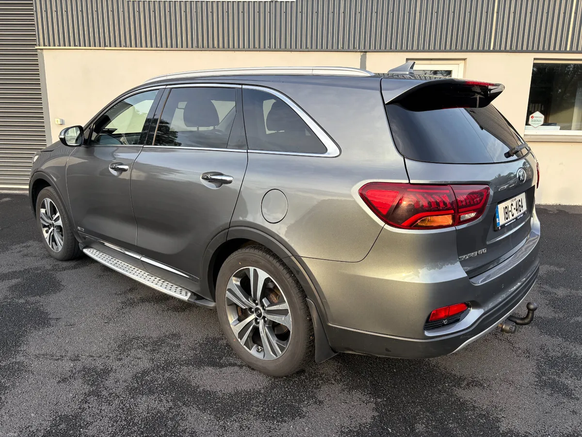 181 Kia Sorento GT-Line 2.2 CRDI 4WD Auto 7 Seater - Image 3