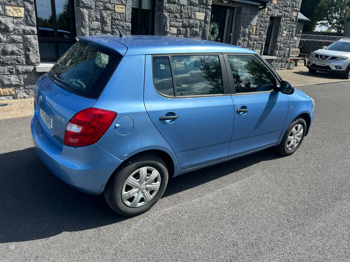 Skoda Fabia 1.2 Petrol 5DR 2014 - Image 4