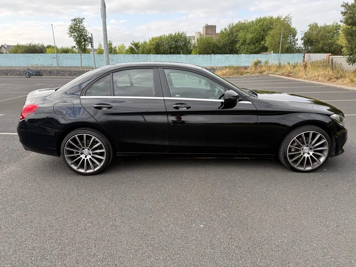 2016 Mercedes-Benz C220d SE 2.1 Manual - Image 3