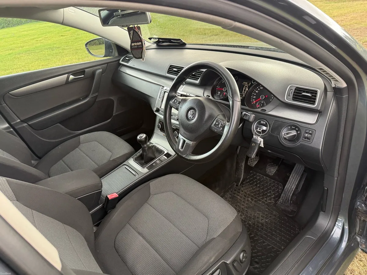 2012 Volkswagen passat New Nct - Image 3