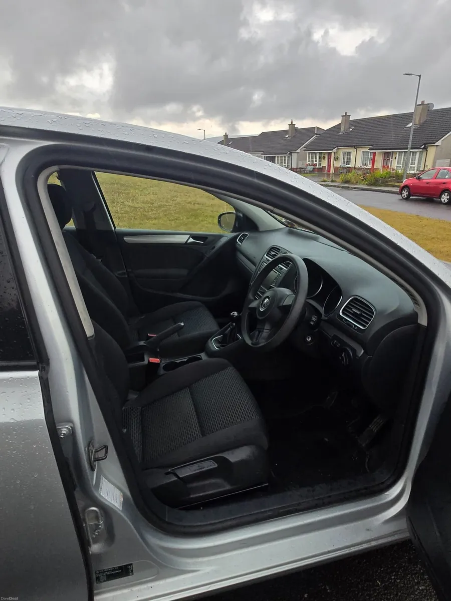 Volkswagen Golf 2012 - Image 3