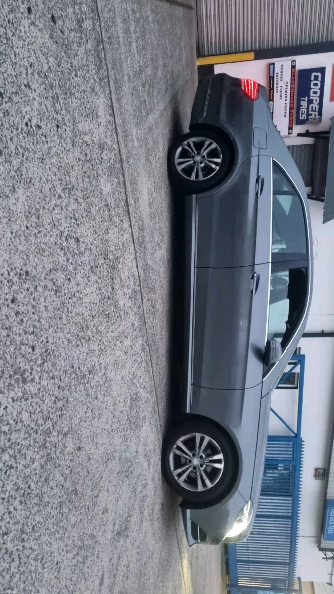 Mercedes E220 Nct 4-27 Tax 8-27 READ ADD - Image 2