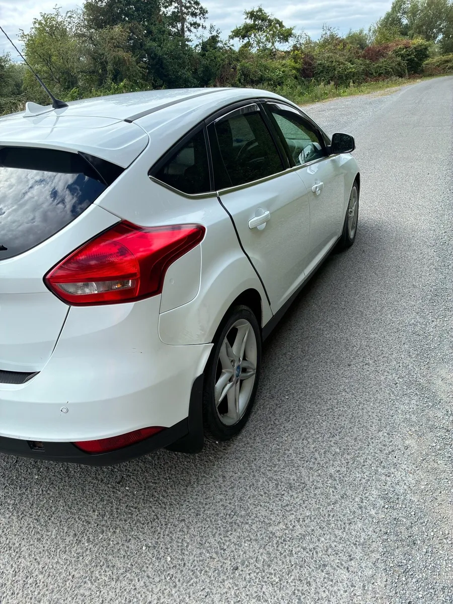 Ford focus - Image 5