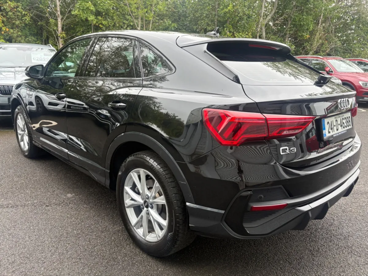 Audi Q3 1.4 PETROL HYBRID S-LINE AUTO - Image 5