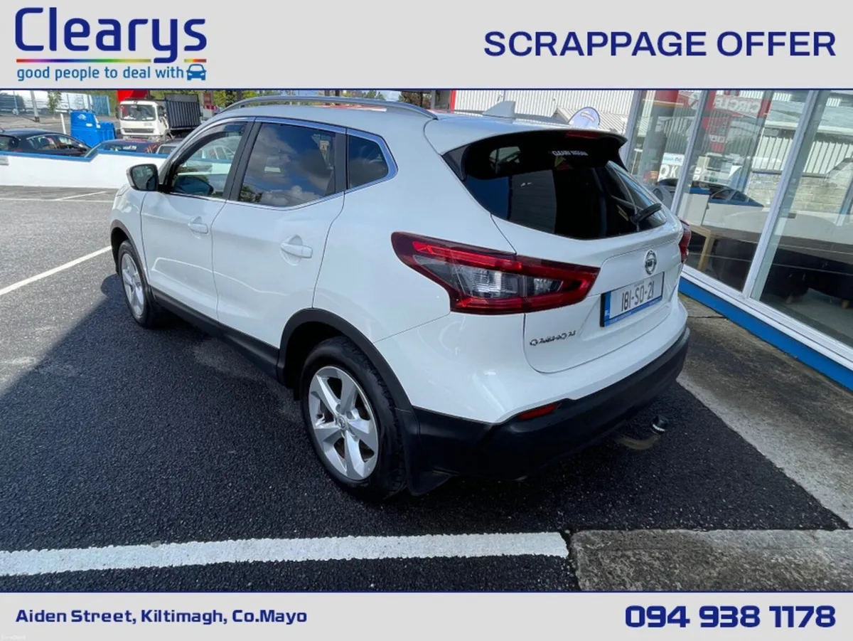 Nissan Qashqai 1.5 SV 18 4DR - Image 3
