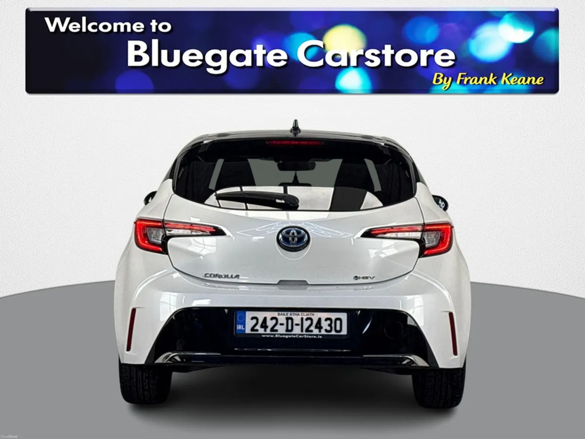 Toyota Corolla HB LUNA SPORT  **FULL BLACK HALF LE - Image 3