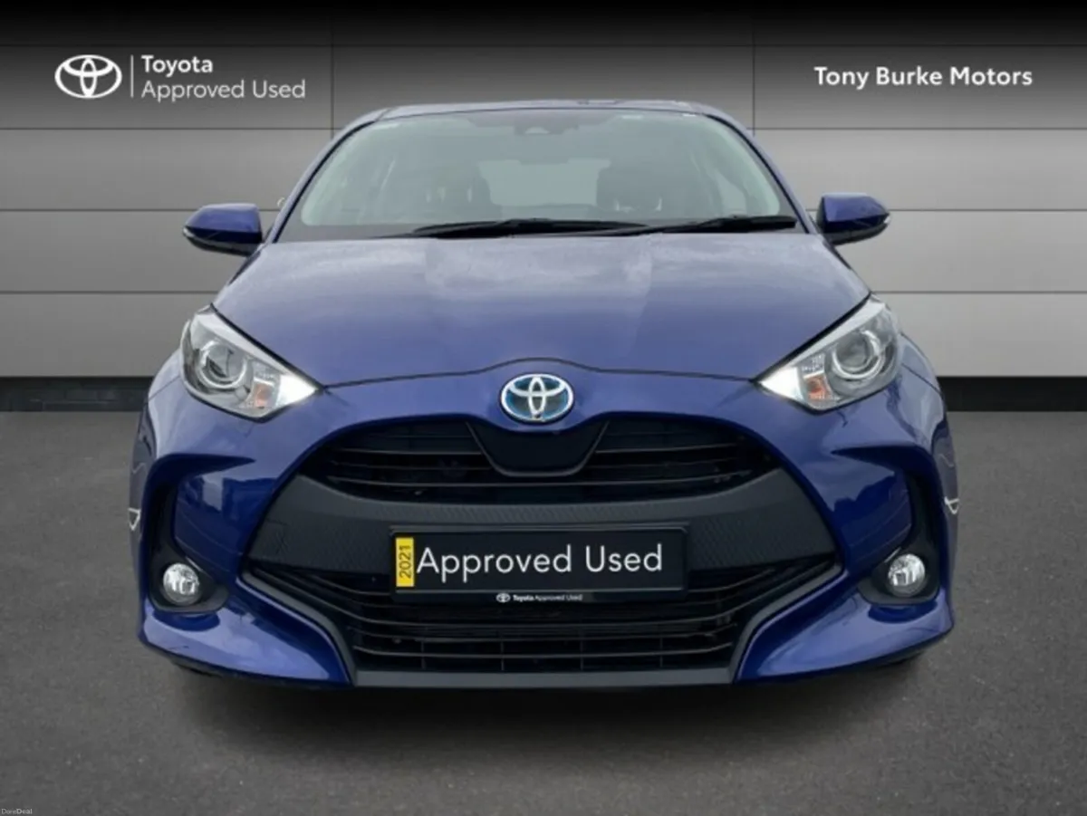 Toyota Yaris - Hybrid - New Generation - Luna Edit - Image 5