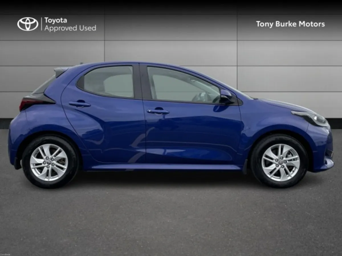 Toyota Yaris - Hybrid - New Generation - Luna Edit - Image 3