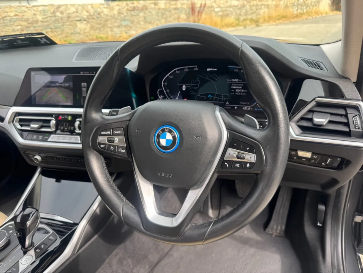 BMW 3-Series 330e SE PRO AUTO - Image 6