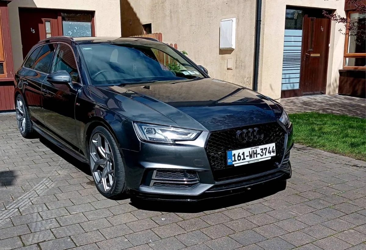 AUDI A4 S-Line Automatic - Image 2