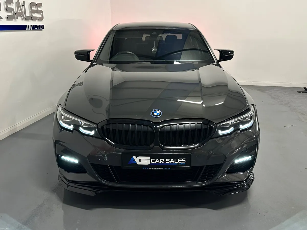 2022 BMW 330E M-Sport Pro Edition M-Performance - Image 2