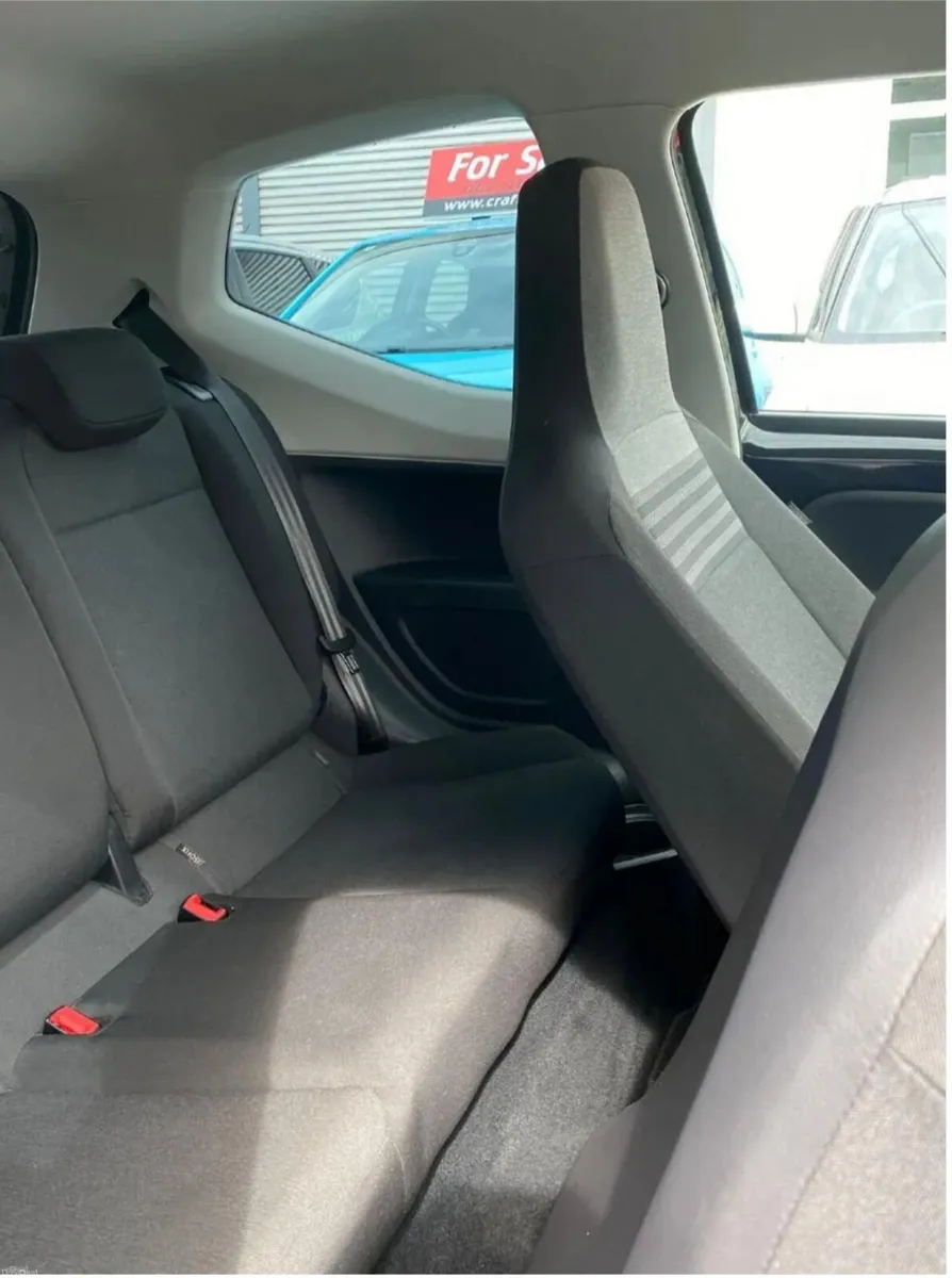 Volkswagen up! 2018 Automatic - Image 6