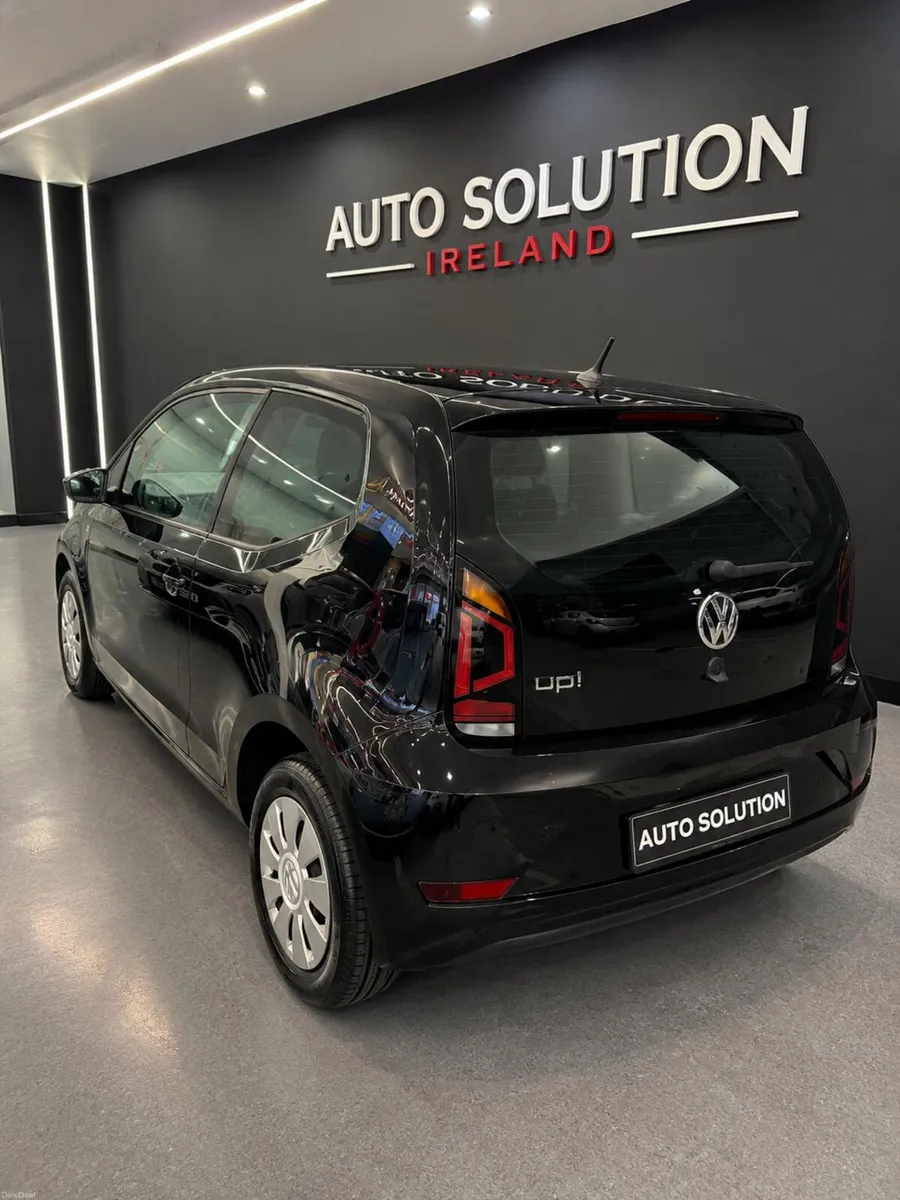 Volkswagen up! 2018 Automatic - Image 5