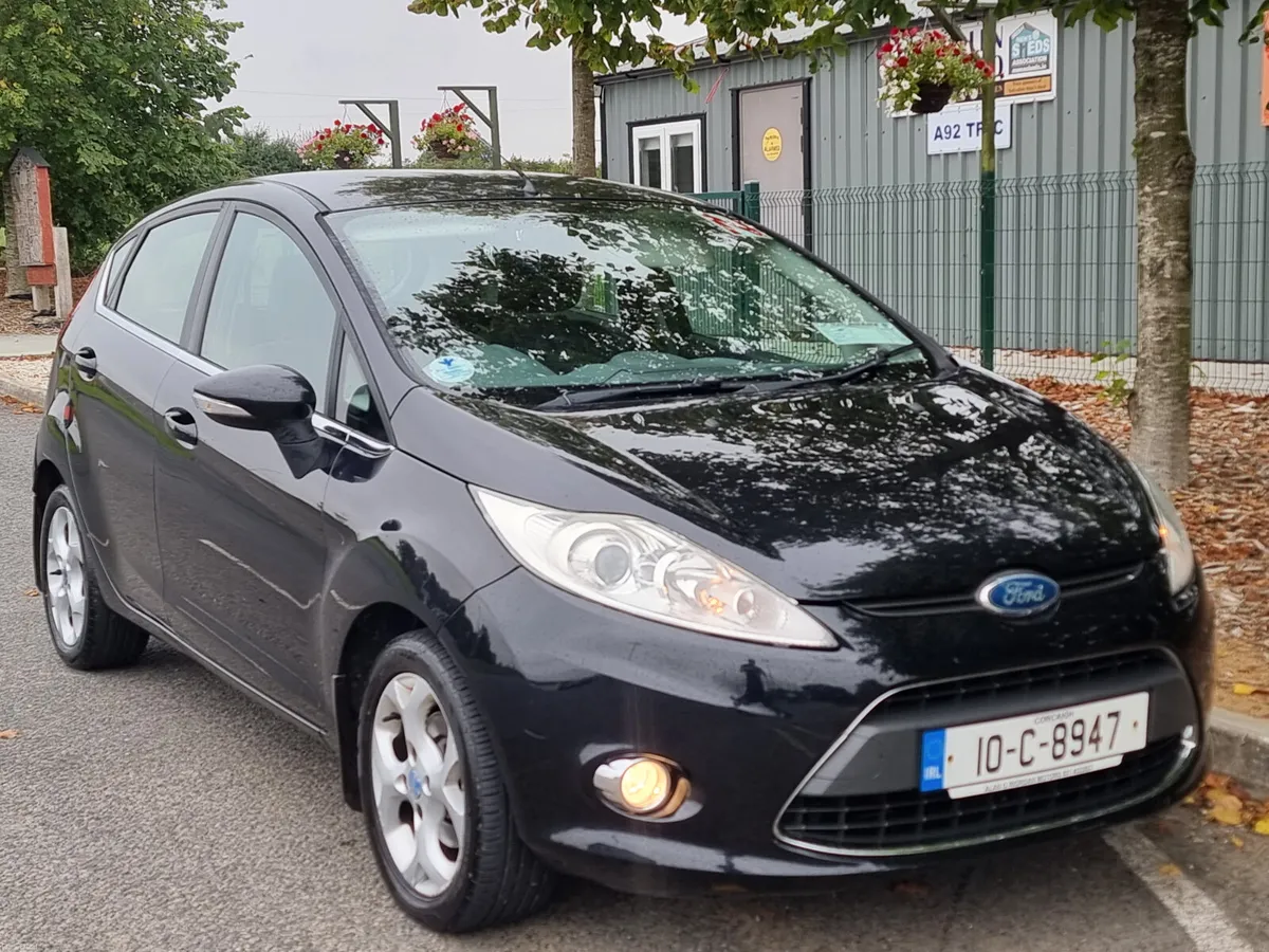 Ford Fiesta 2010 petrol ⛽️ nct&tax €2650 - Image 4