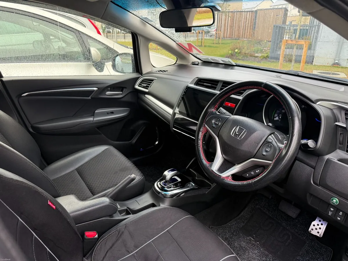 Honda Fit 2015 - Image 3