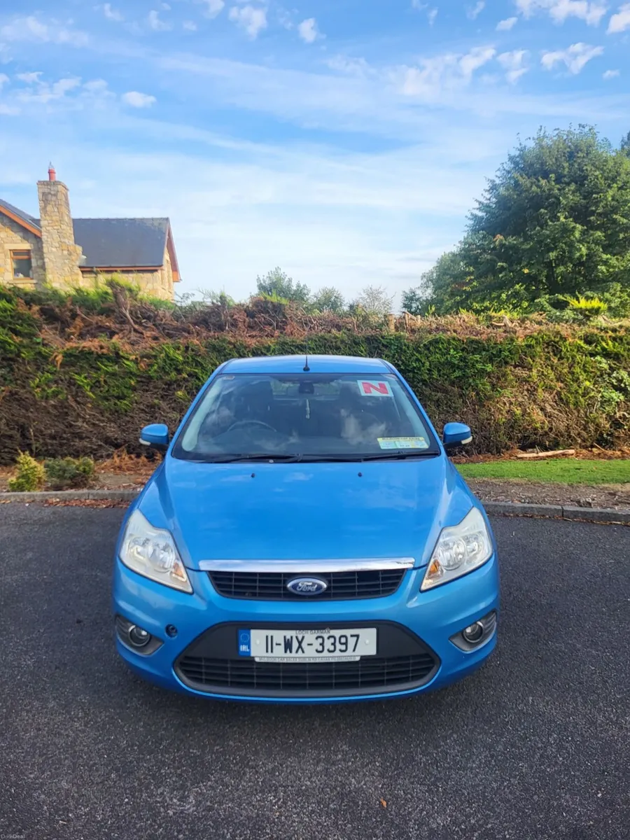 Ford Focus 2011 - Image 2