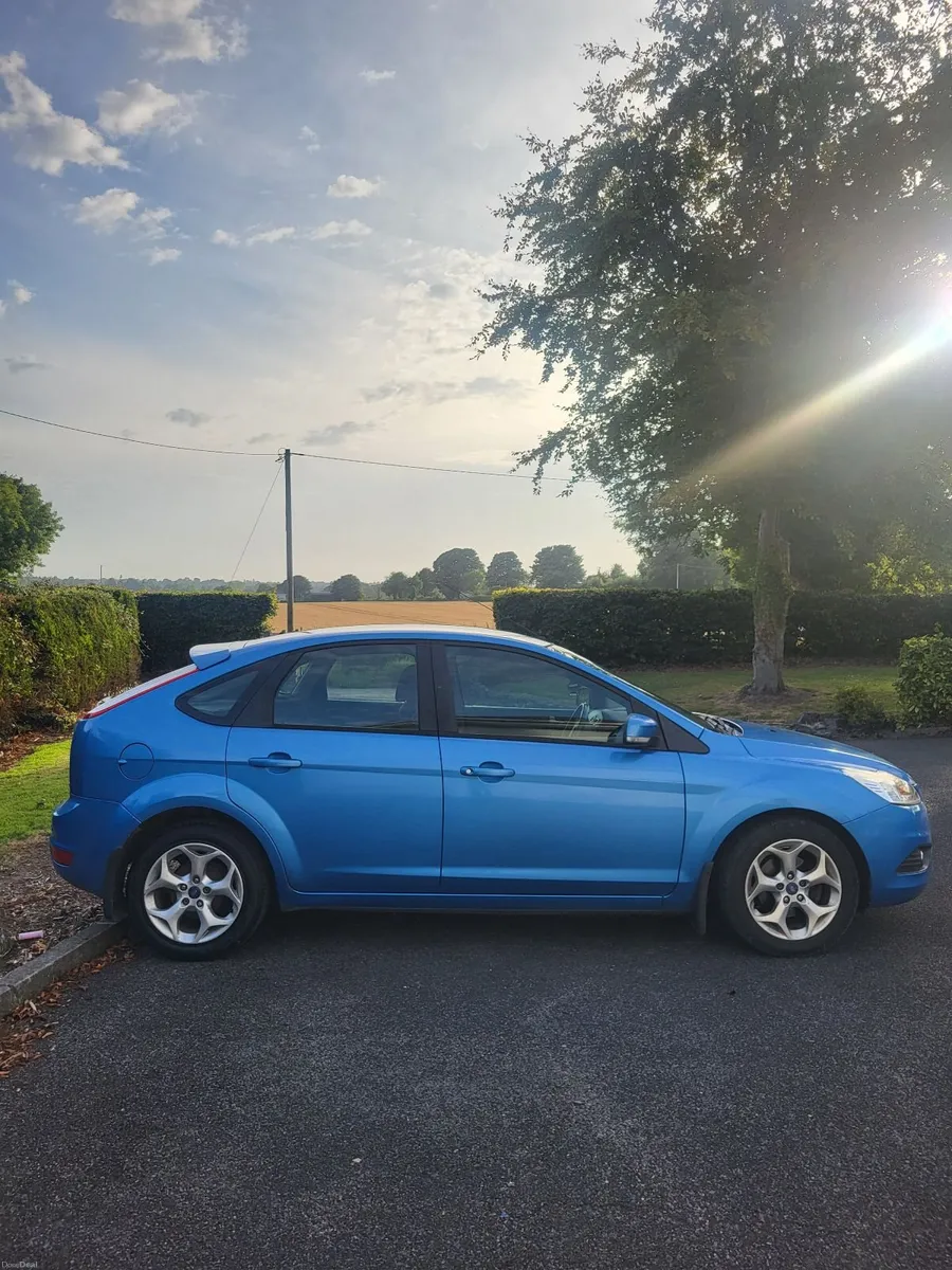 Ford Focus 2011 - Image 3