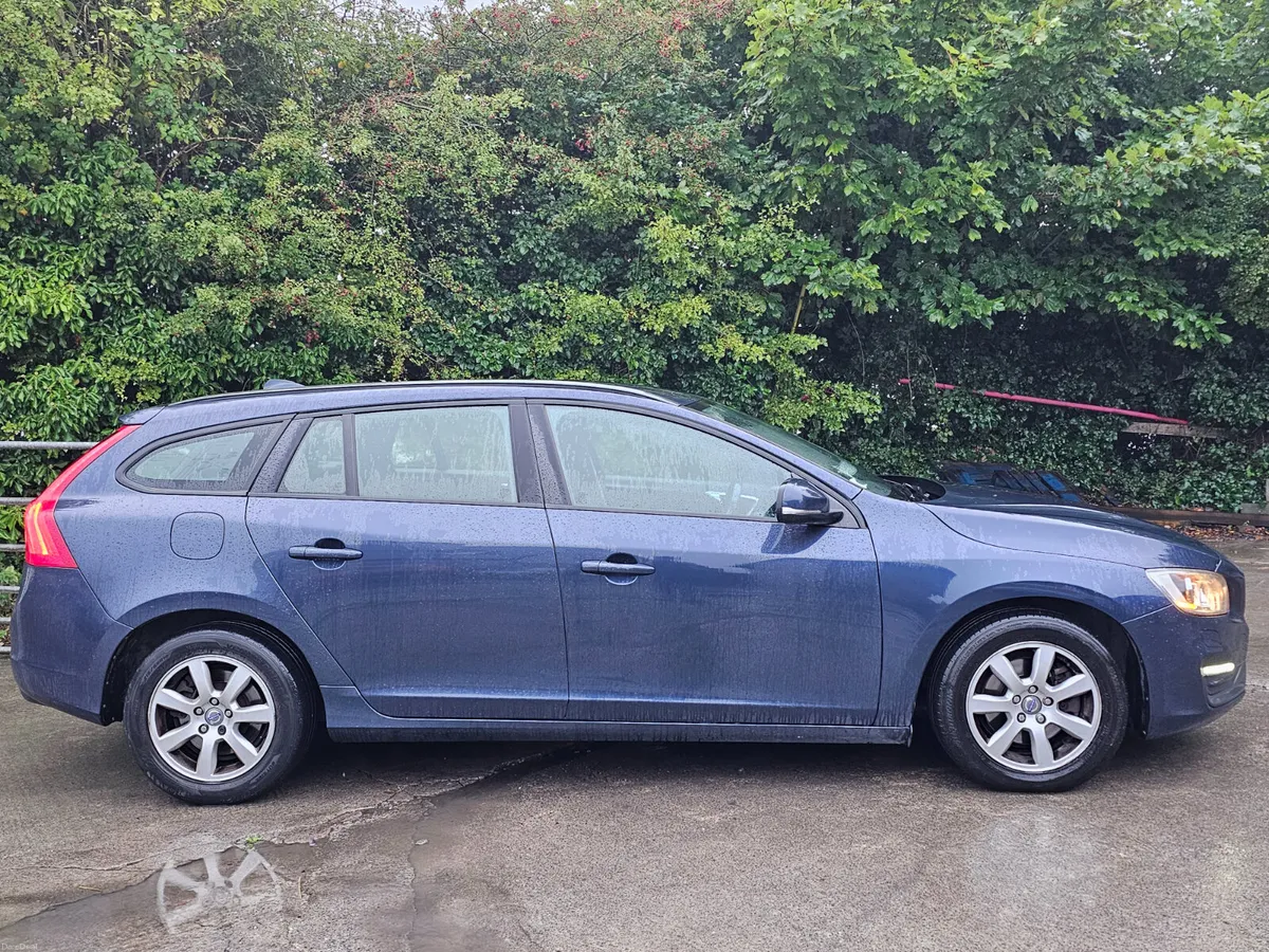 Volvo V60 2013 automatic diesel ⛽️ €4990 - Image 3