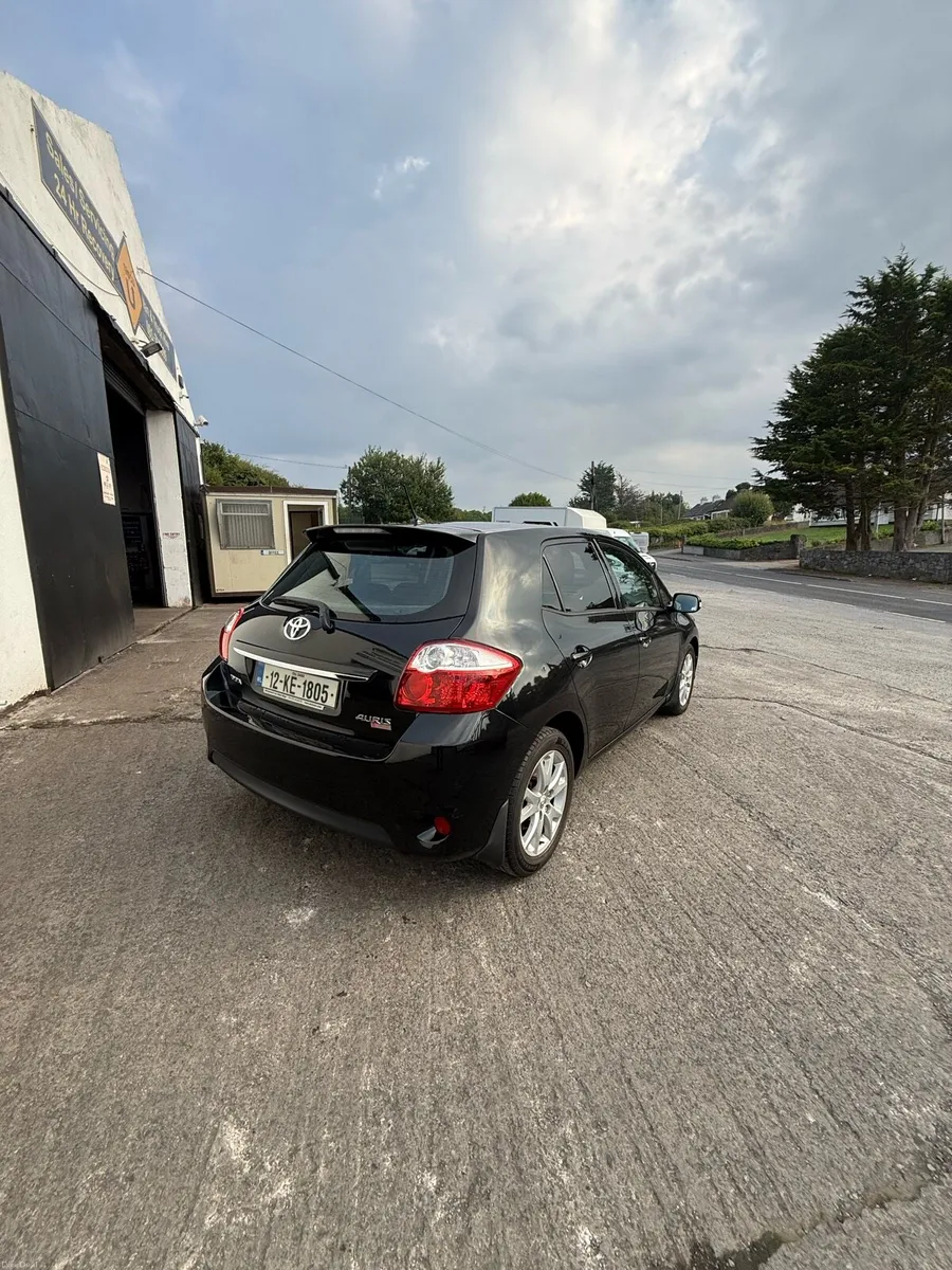 Toyota auris - Image 4