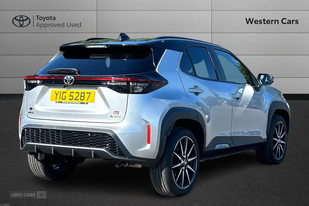 Toyota Yaris Cross 1.5 VVT-h GR SPORT E-CVT Euro 6 - Image 2