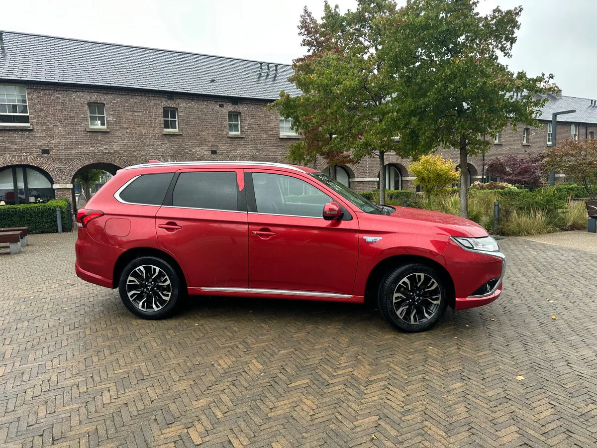 Mitsubishi Outlander 2017 - Image 3