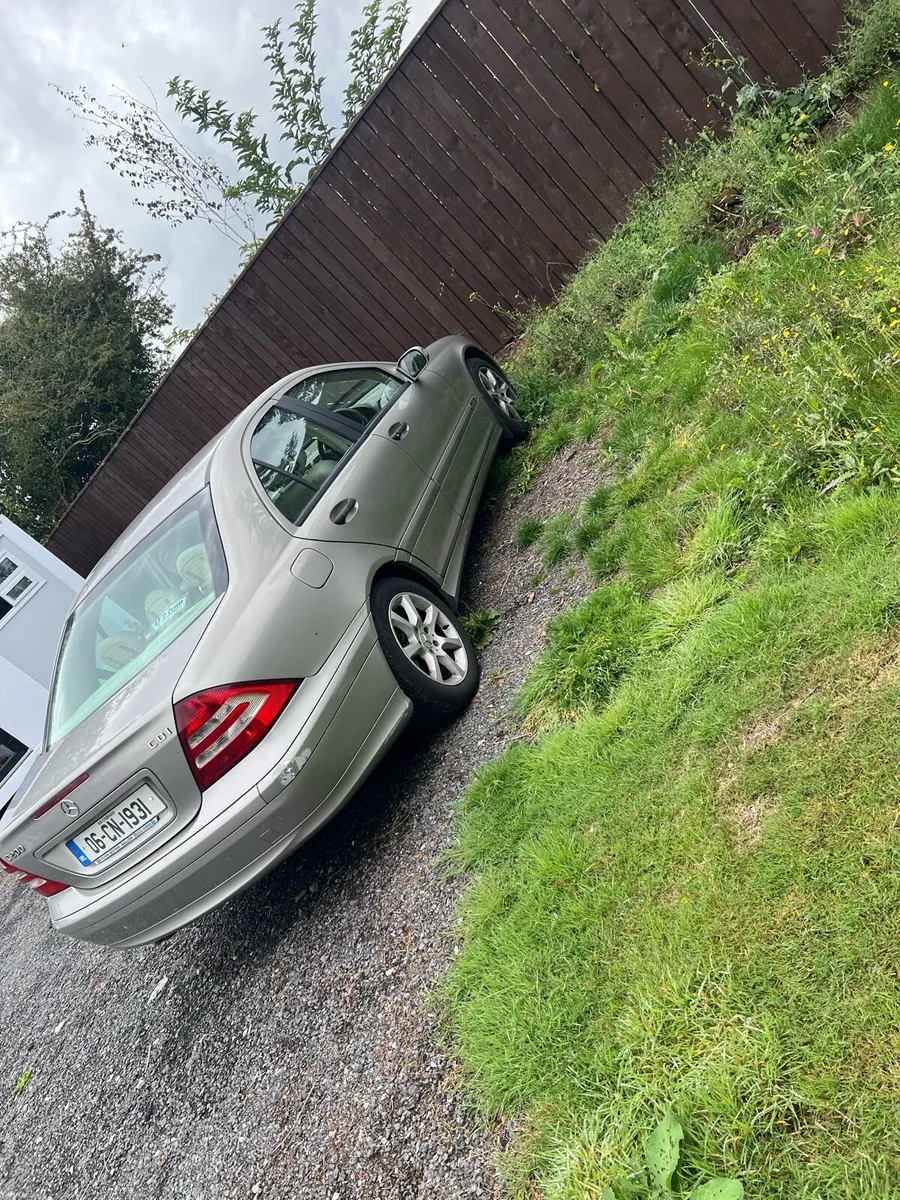 Mercedes c200 - Image 2