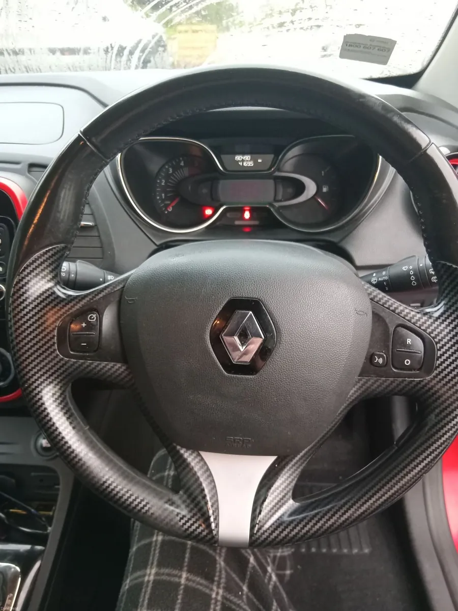 Renault Captur 2017 (AUTOMATIC) - Image 4