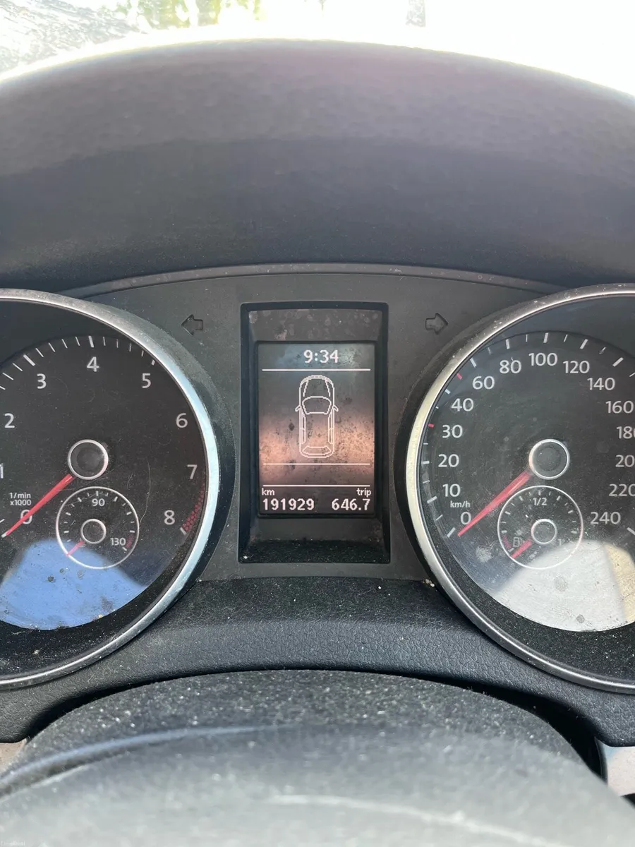 Volkswagen Golf  2010 - Image 6