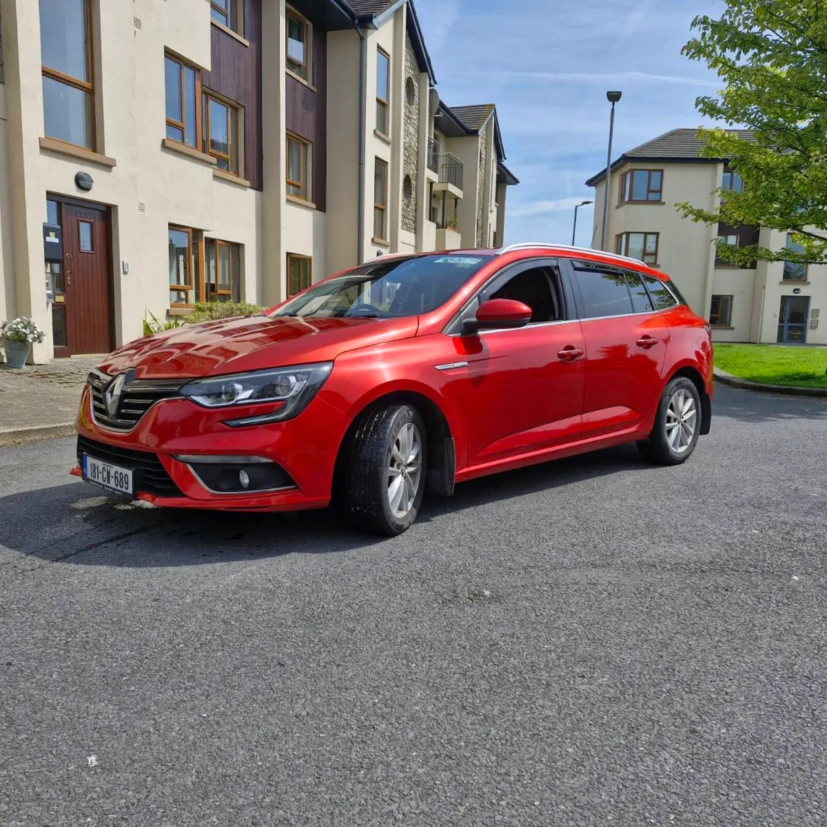 2018 Megane - Image 2