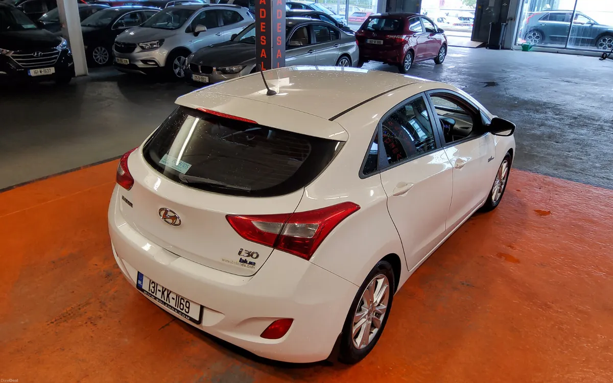 Hyundai i30 2013 - Image 2