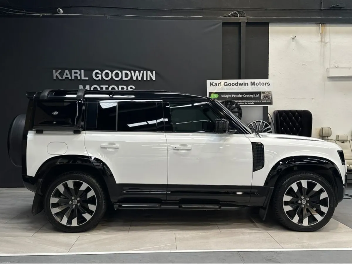 DEFENDER D110 3.0 TURBO DIESEl N1 UTILITY - Image 6