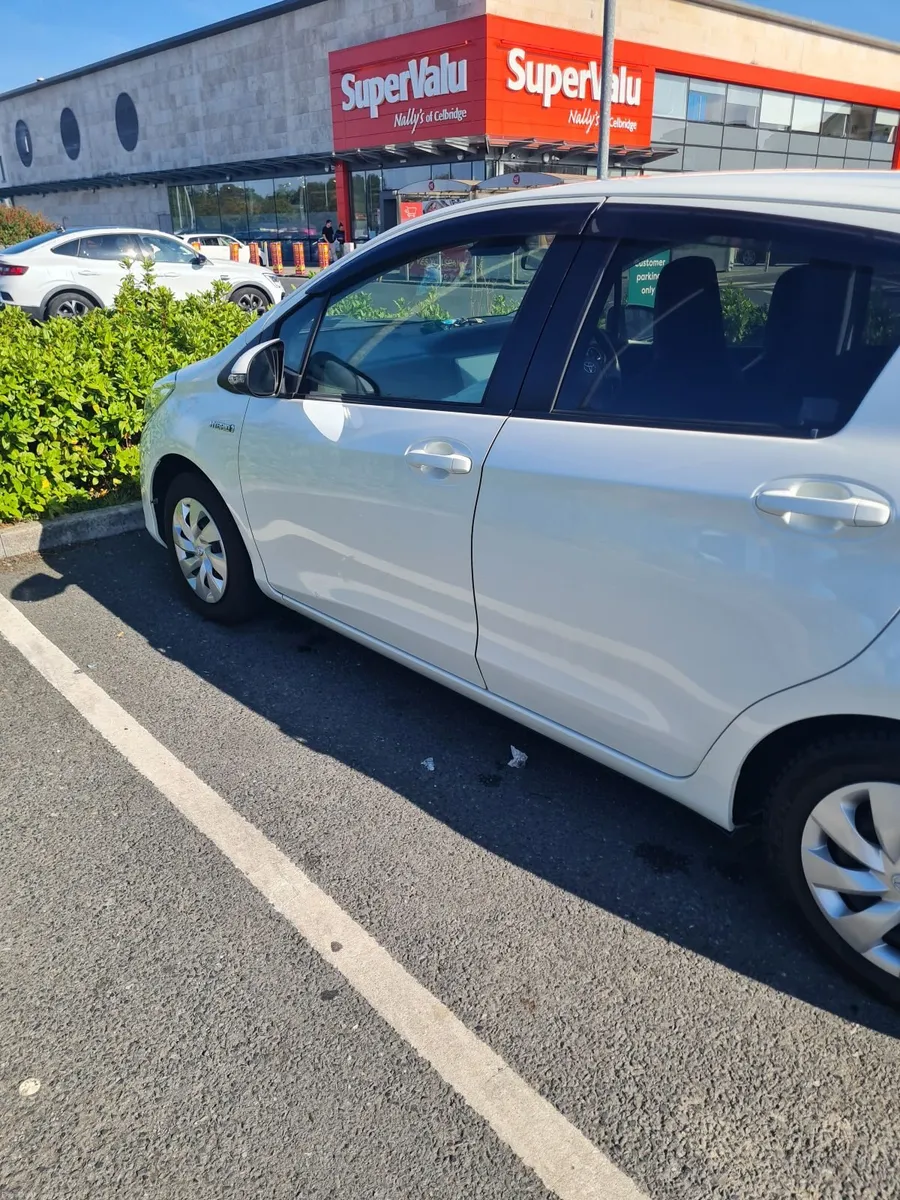 TOYOTA Vitz Hybrid  Low Kms Nct 08/28  Tax 01/27 - Image 4