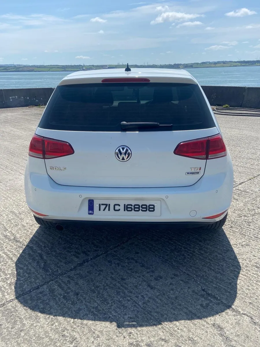 Volkswagen Golf Bluemotion 1.6l TDI 2017 - Image 2