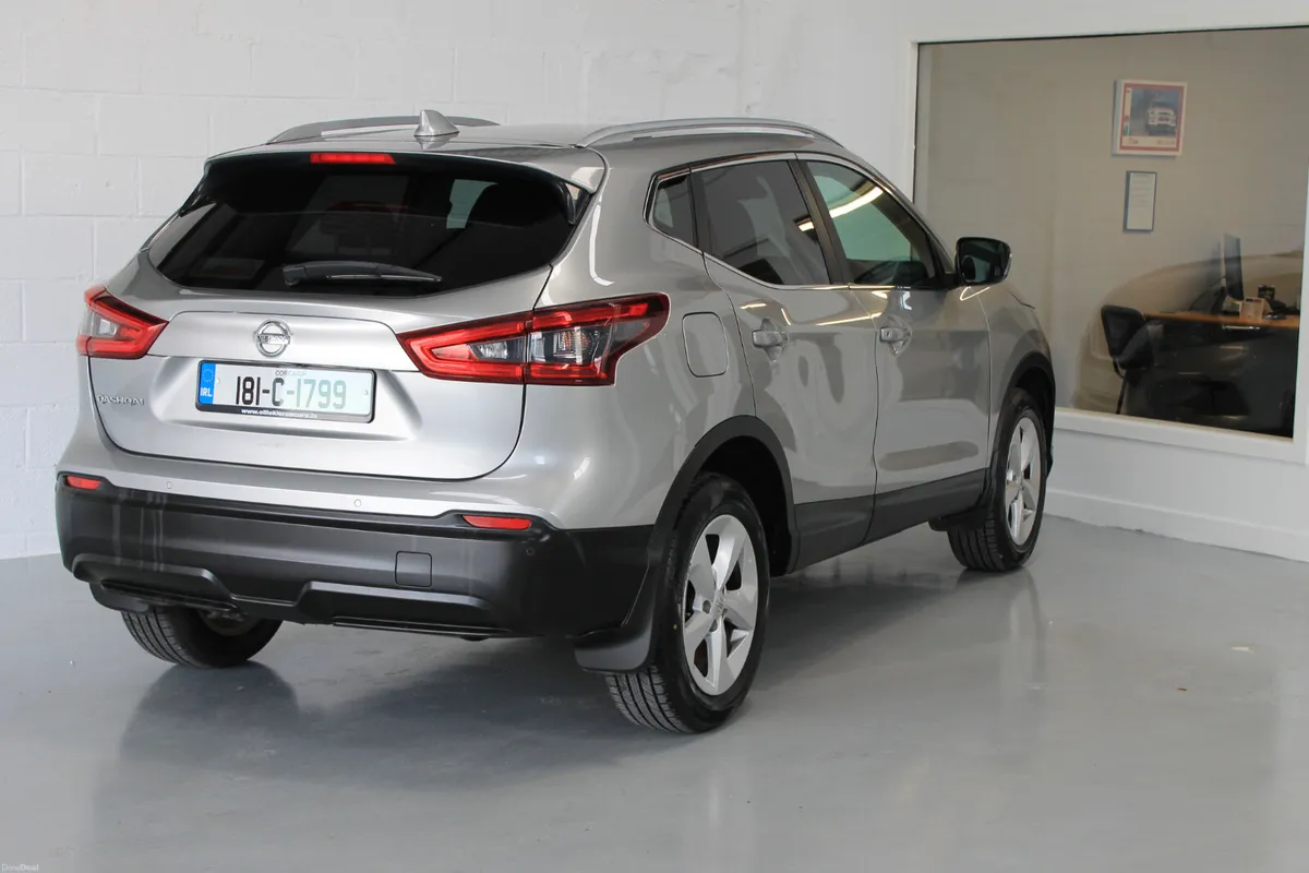 Nissan Qashqai 2018 SV  Sunroof Finance Arranged - Image 6