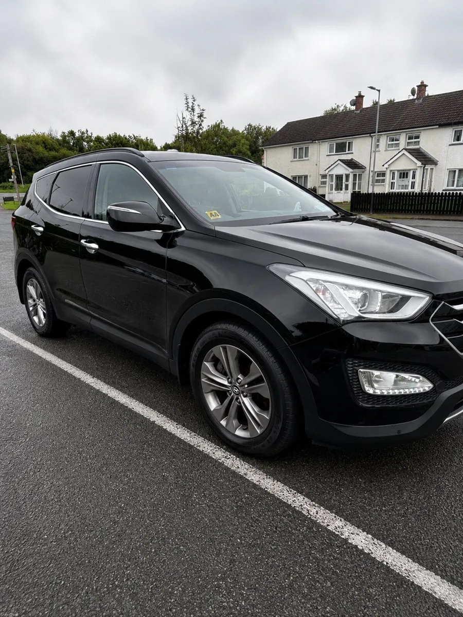 Hyundai Santa Fe - Image 1